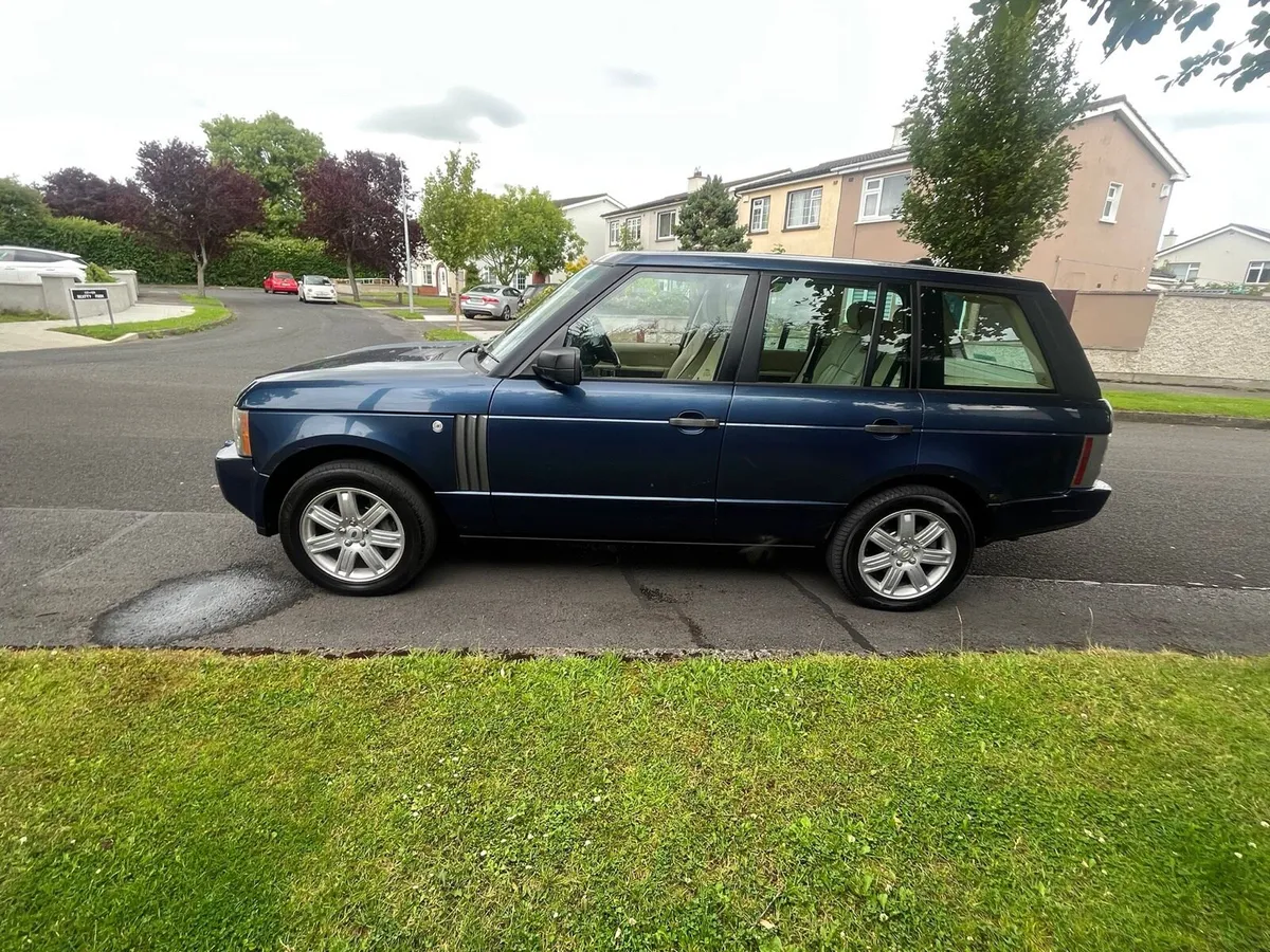 Range Rover 5Seat Commercial DOE TILL NOVEMBER '25 - Image 4