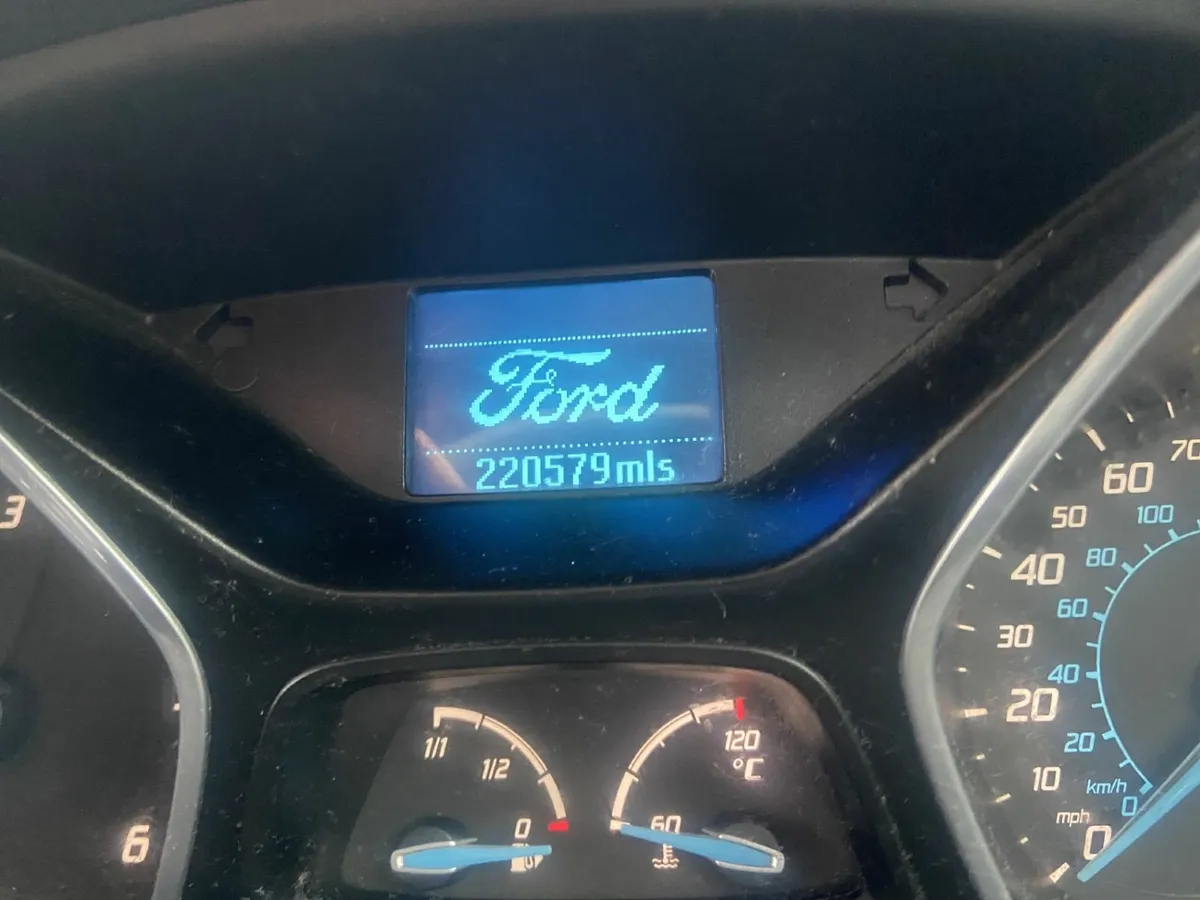 Ford Focus 2012 - Image 3