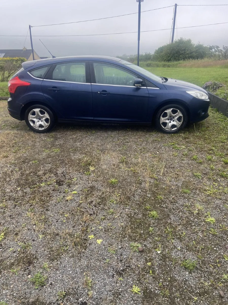 Ford Focus 2012 - Image 1