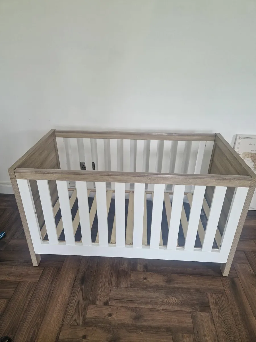 Cot bed - Image 4