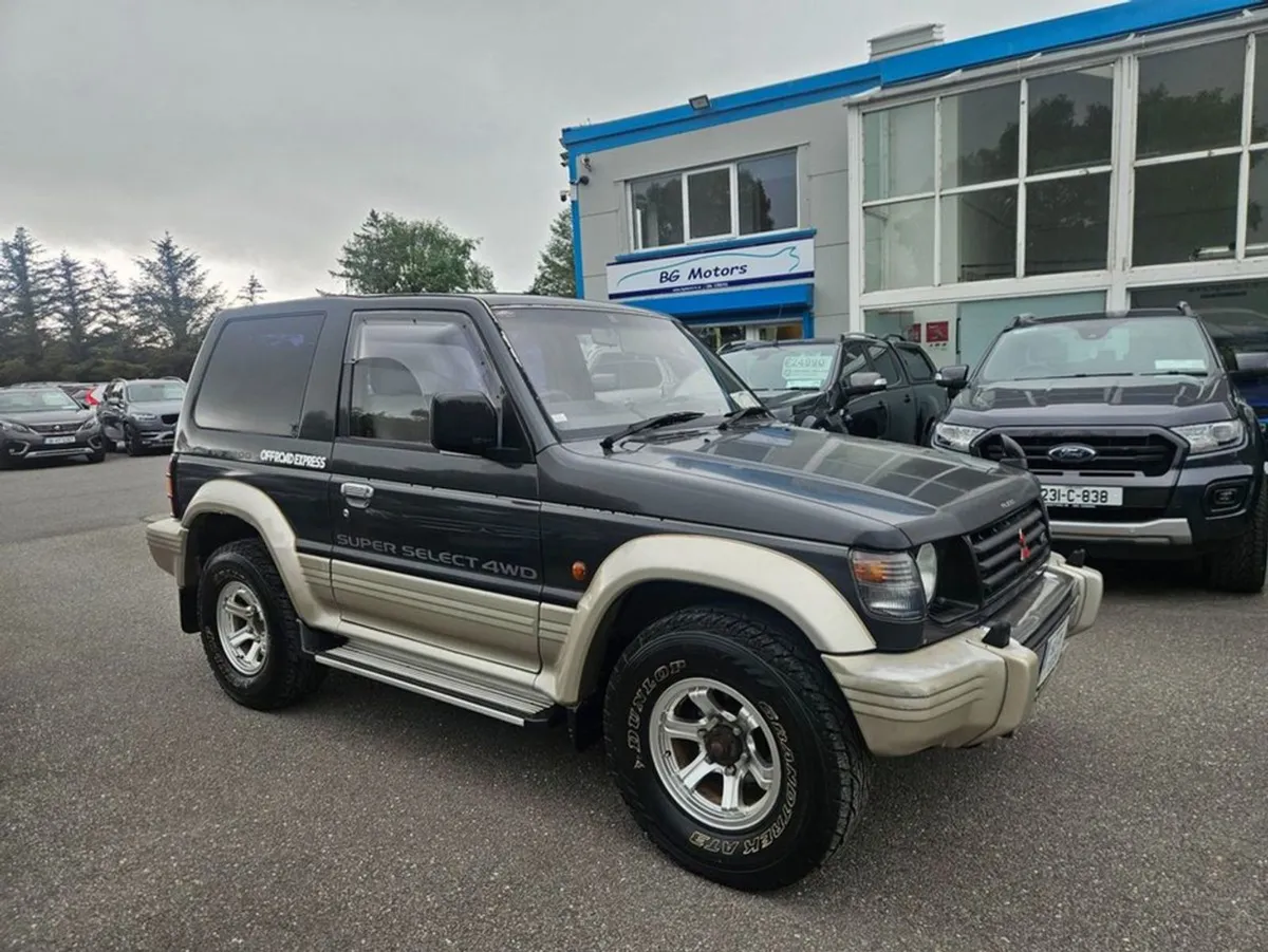 Mitsubishi Pajero 2DR Auto - Image 2