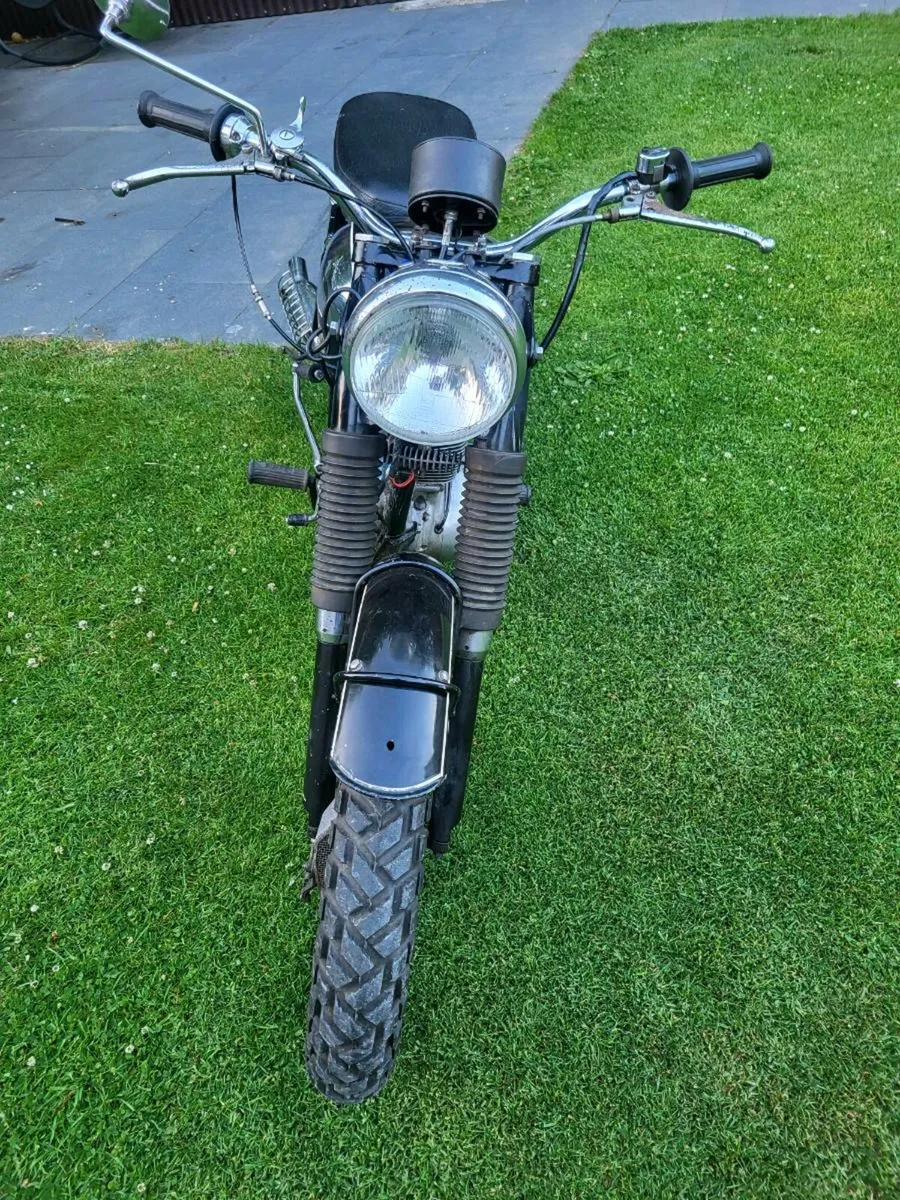 Motorcycle - Image 4