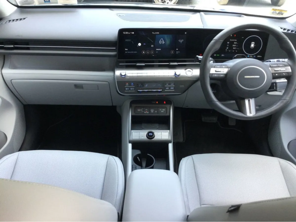 Hyundai Kona Platinum 65kw Only 5000 km - Image 4