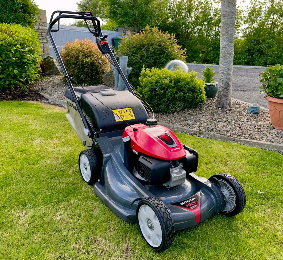 Honda HRX 537 HYE 21inch  Hydrostatic - Image 1