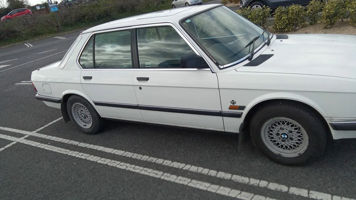 Bmw 525e e28 - Image 1