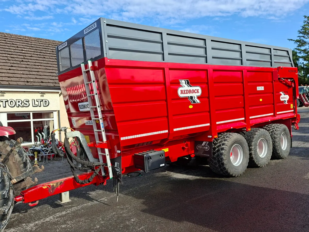 2024 REDROCK 25FT TRAILER - Image 1