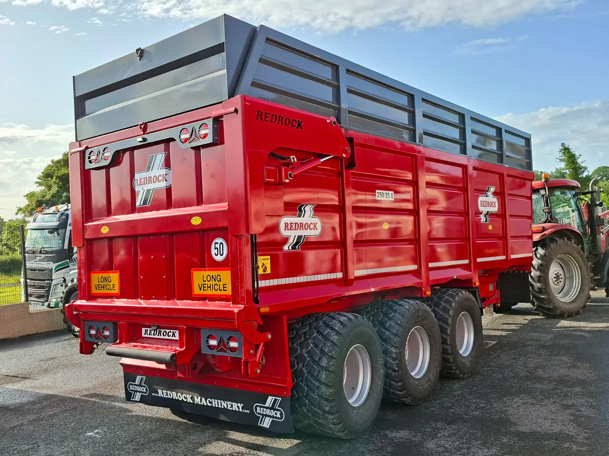 2024 REDROCK 25FT TRAILER - Image 2