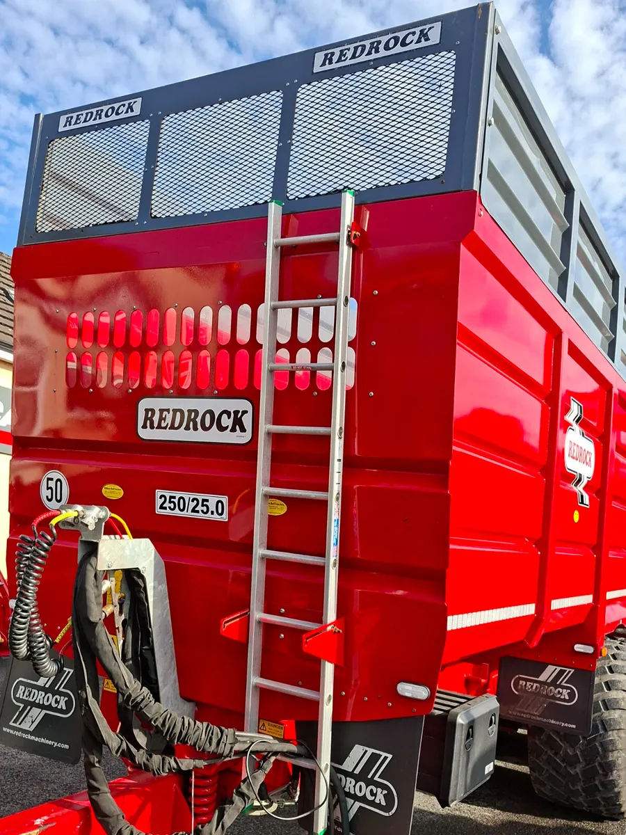 2024 REDROCK 25FT TRAILER - Image 4