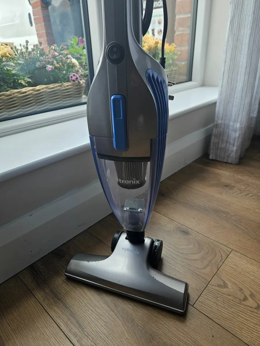 Vaccum cleaner - Image 1