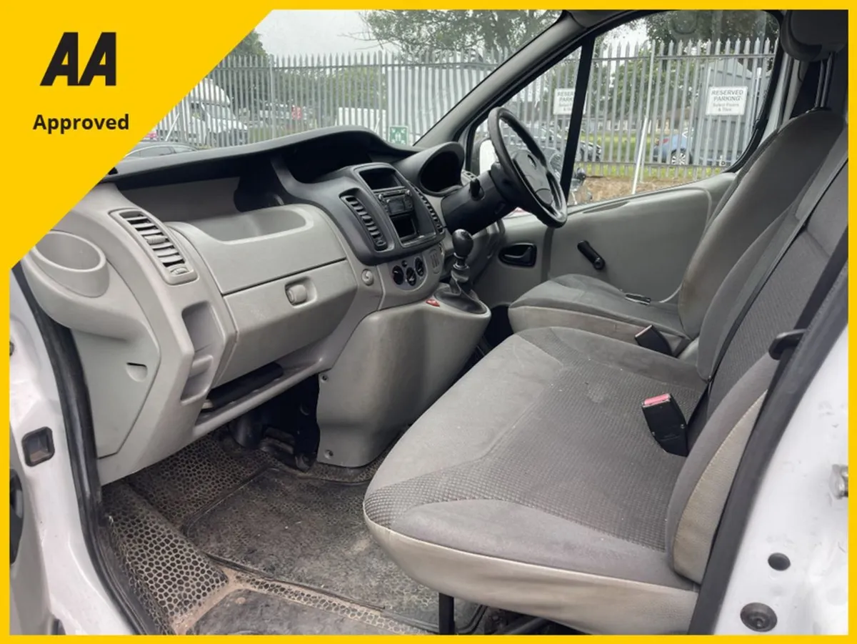 Opel Vivaro 2900 CDTI LWB 5DR - Image 2