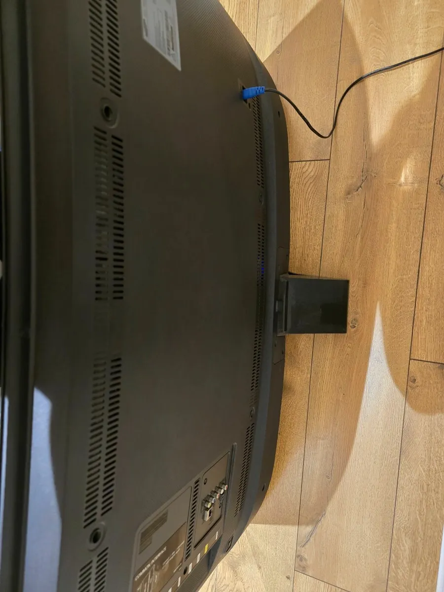 Samsung LED TV 4K 48" Curved - Image 3