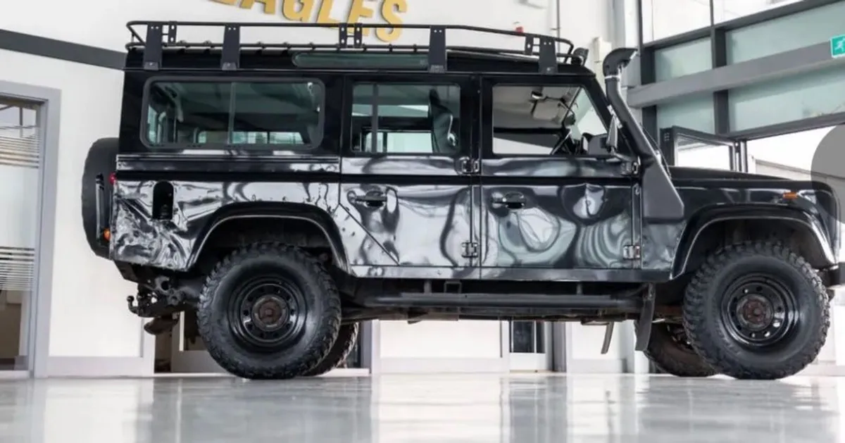 Land Rover Defender 110 2.2TDCi Puma Black - Image 2
