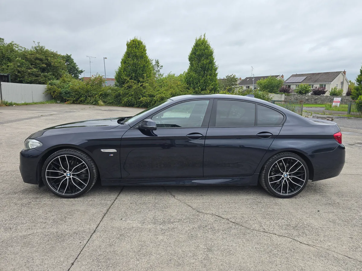 BMW 5-Series 2014 M SPORT - Image 4