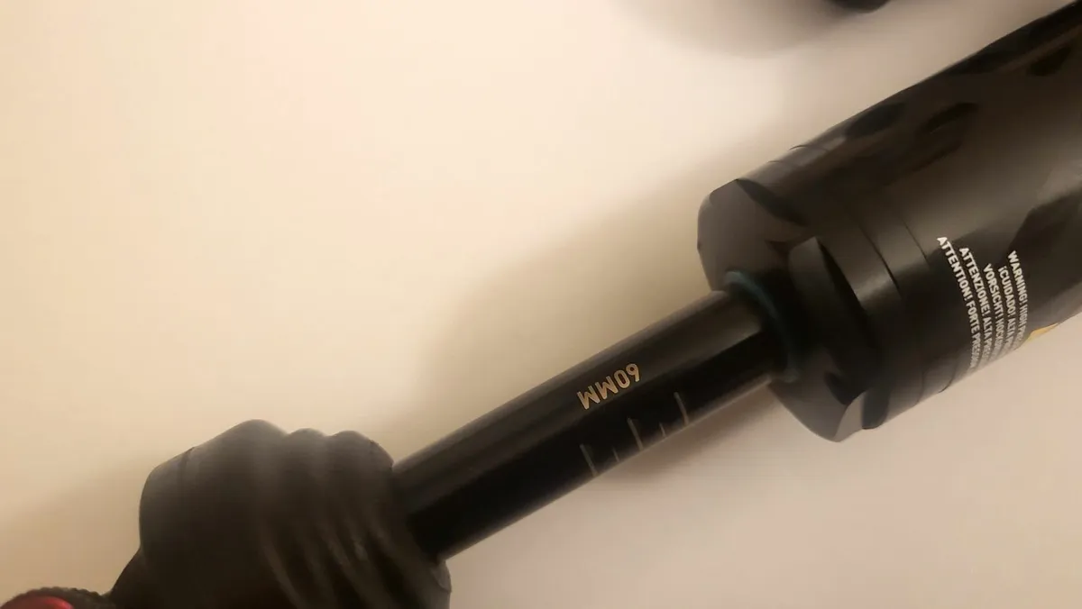 RockShox Super Deluxe Coil Select Plus - 205x60 - Image 4