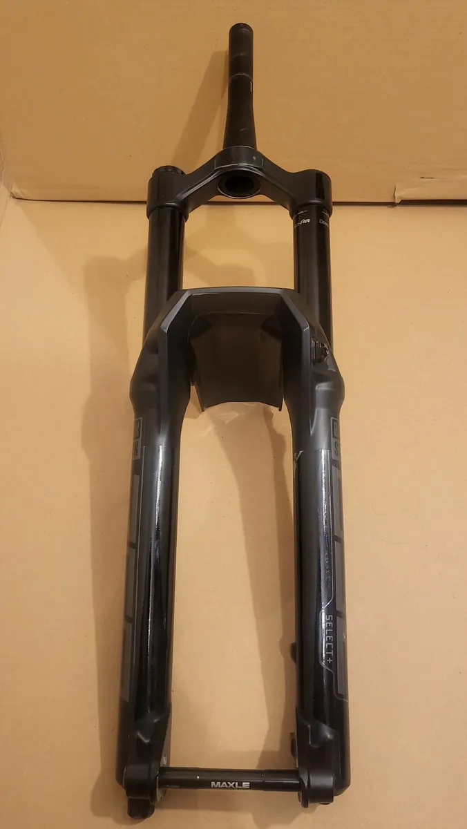 RockShox Zeb Select Plus - 170mm - 29" - Image 3