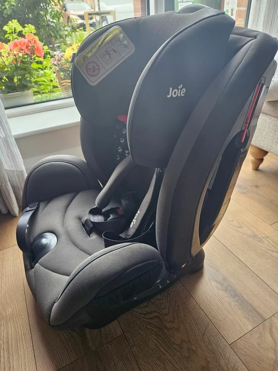 Car seat - Image 4