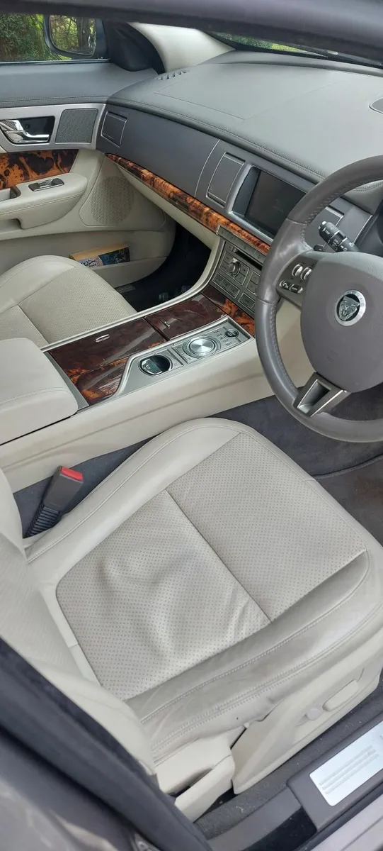 Jaguar xf automatic - Image 2
