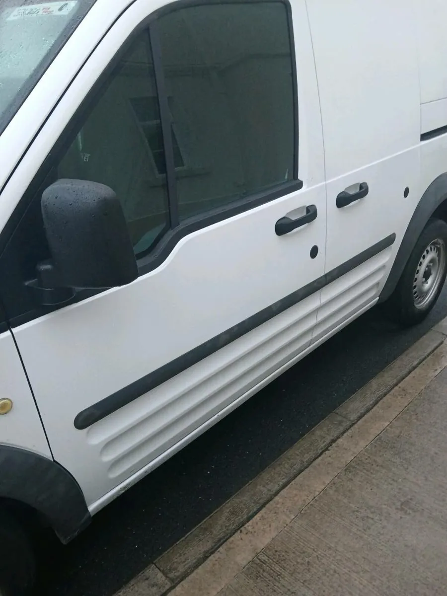 Ford transit connect - Image 2