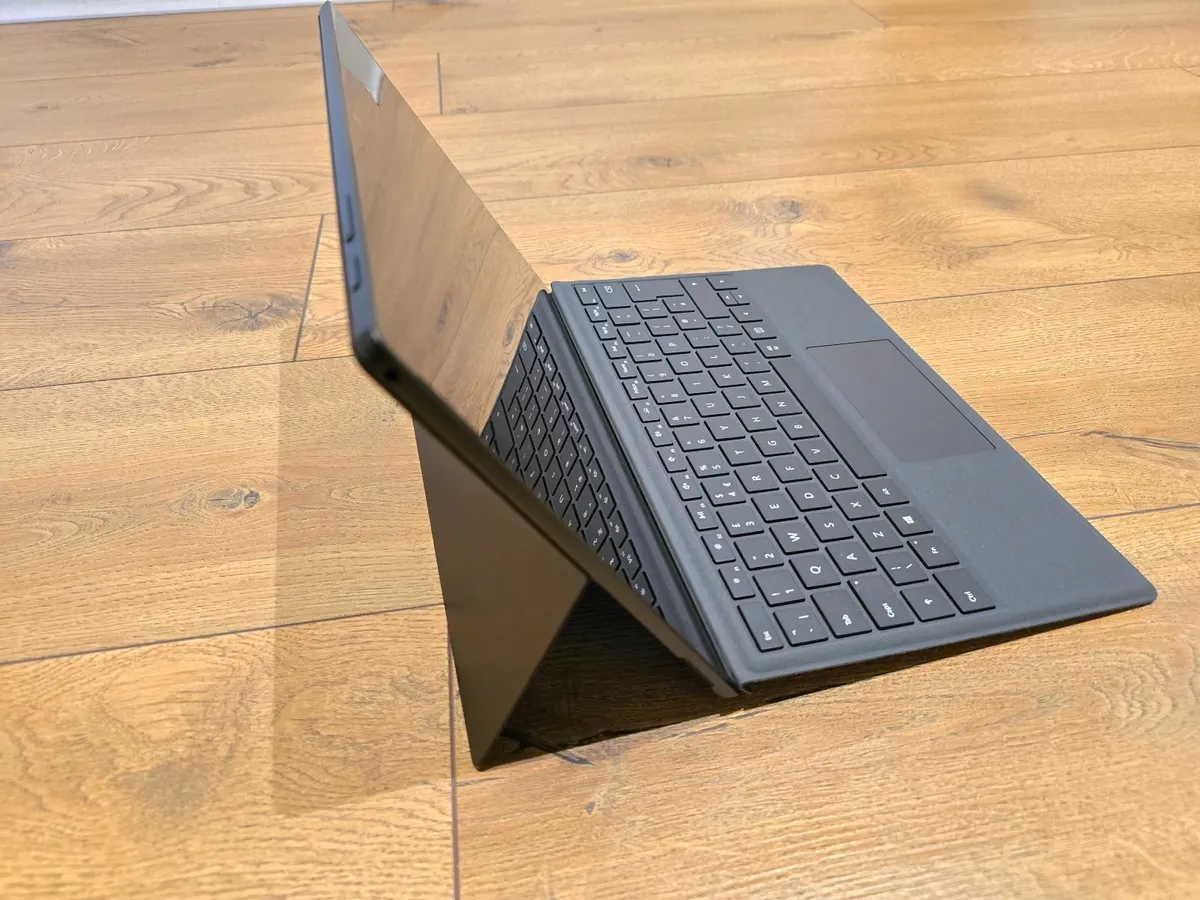 Surface Pro 7+ - Image 2