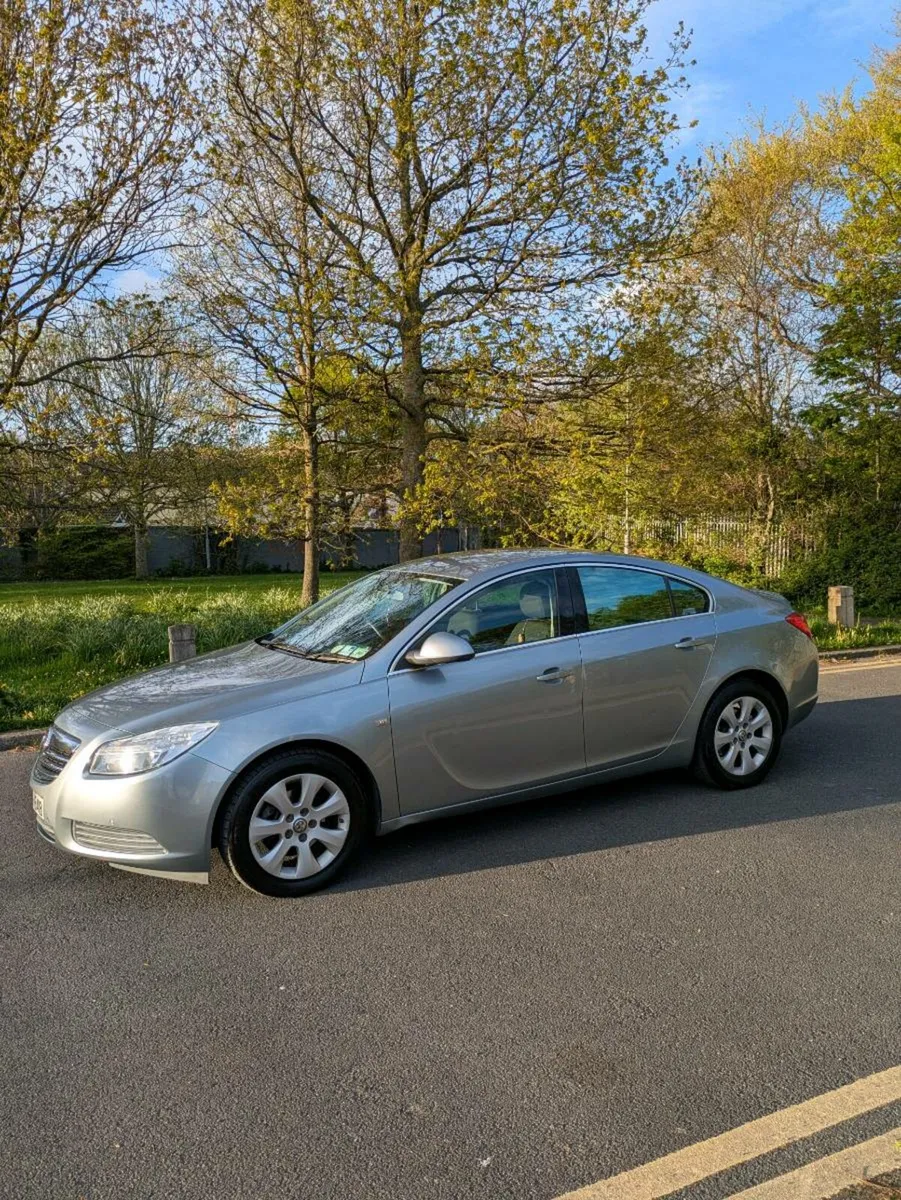 Vauxhall Insignia - Image 1