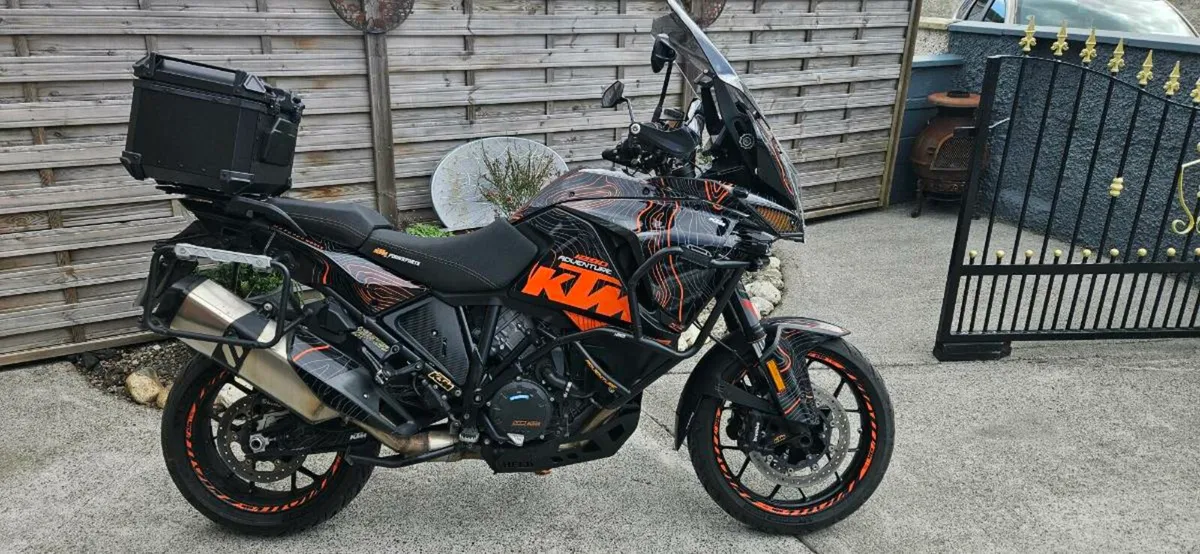 Motorbike - Image 1