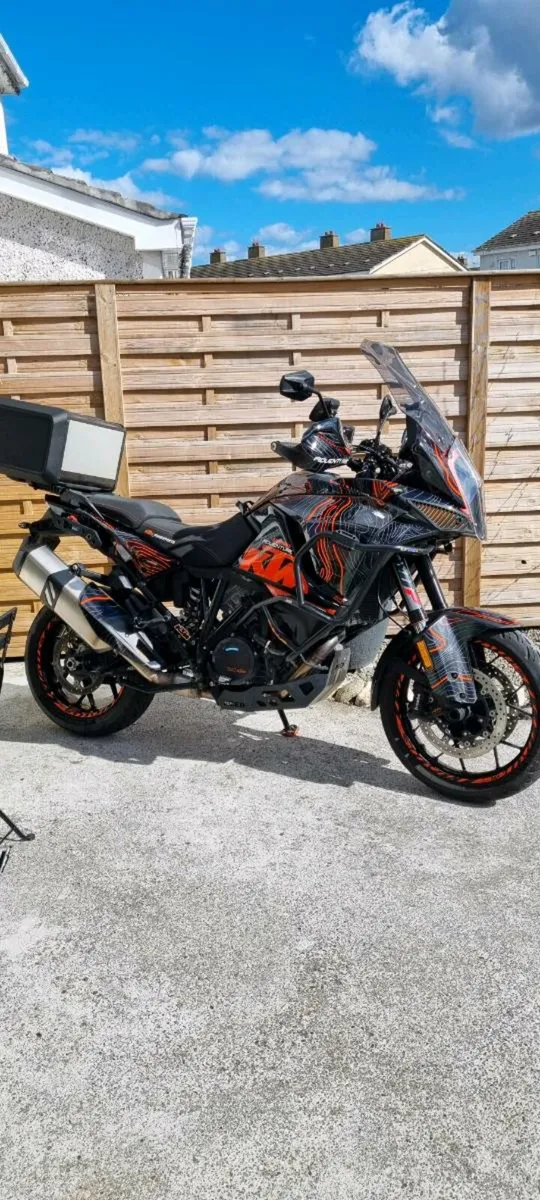 Motorbike - Image 3