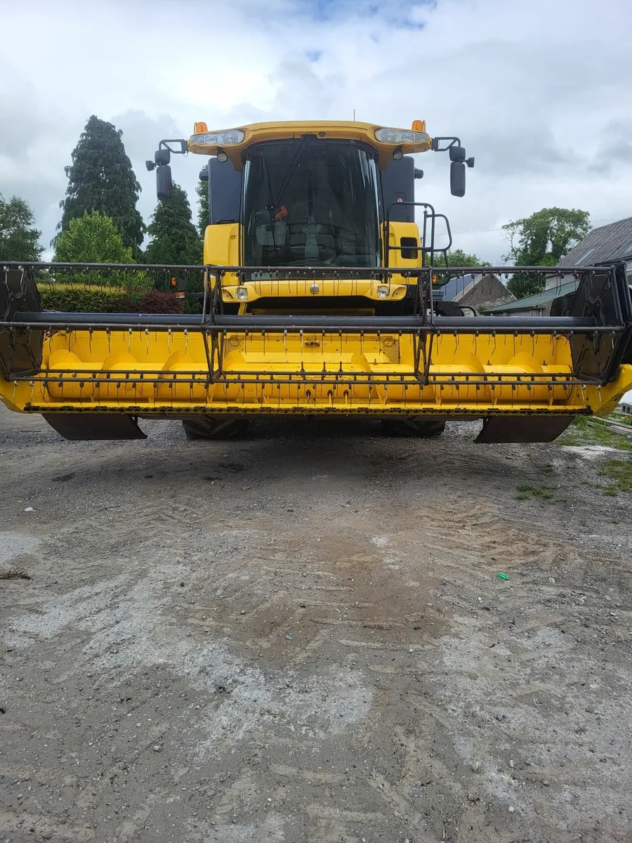 New Holland CX820 - Image 4