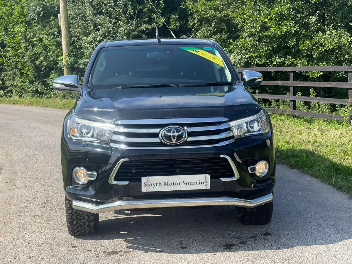 172 Toyota Hilux Invincible Low Miles**** - Image 3