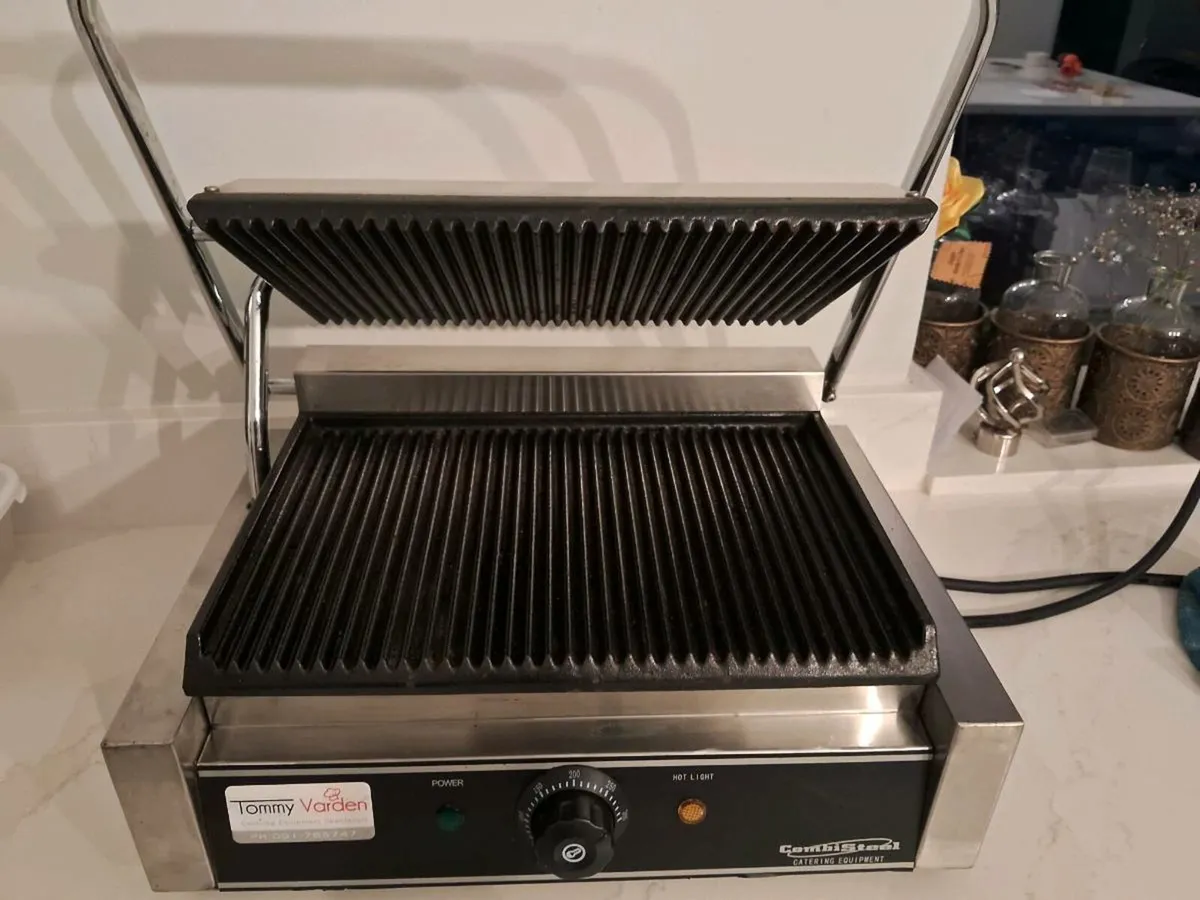 Contact grill - Image 1