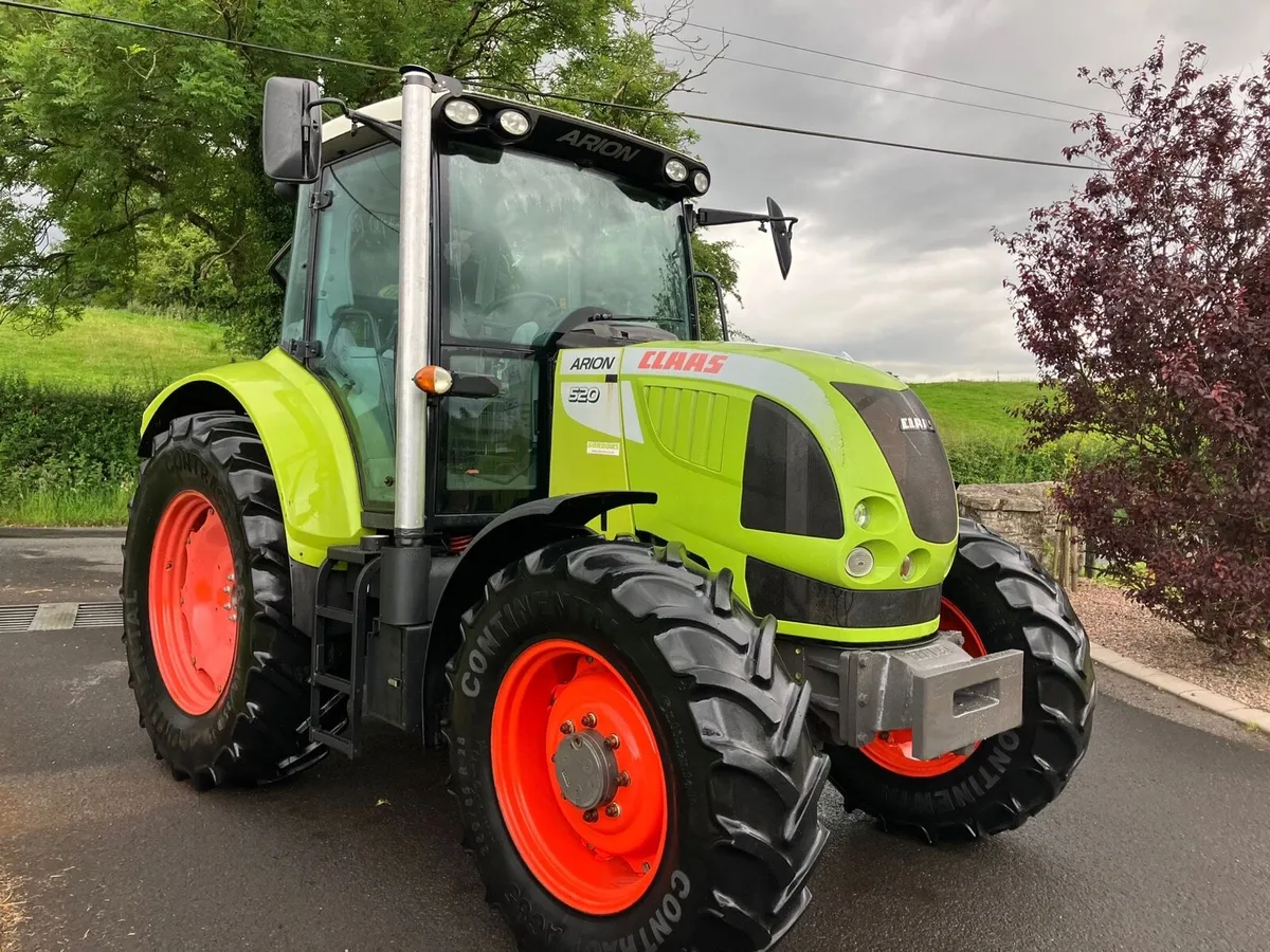 CLAAS 4 WD TRACTOR - Image 1