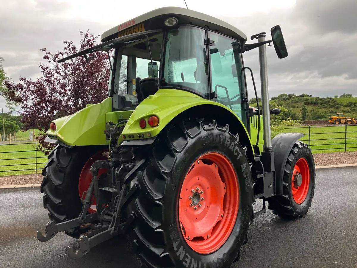 CLAAS 4 WD TRACTOR - Image 3