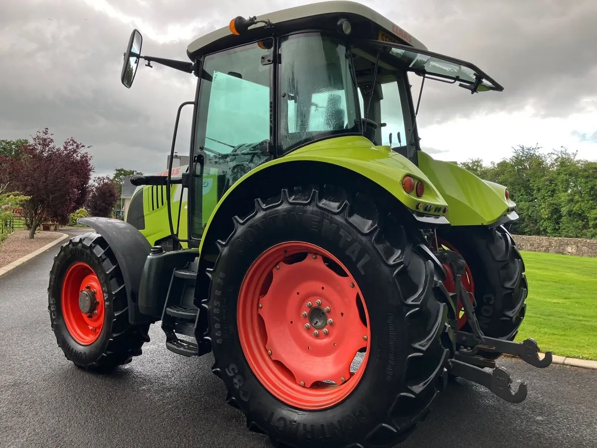 CLAAS 4 WD TRACTOR - Image 4