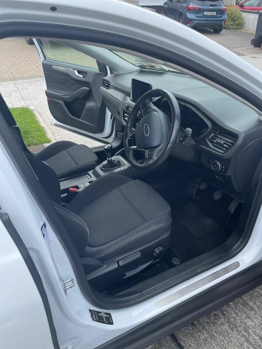 Ford Focus - Image 3