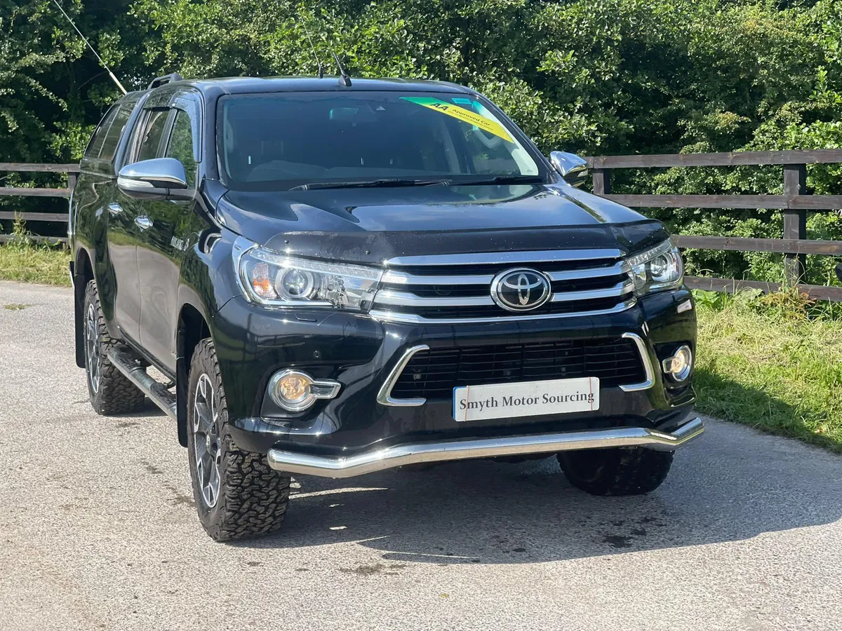172 Toyota Hilux Invincible X Manual - Image 3