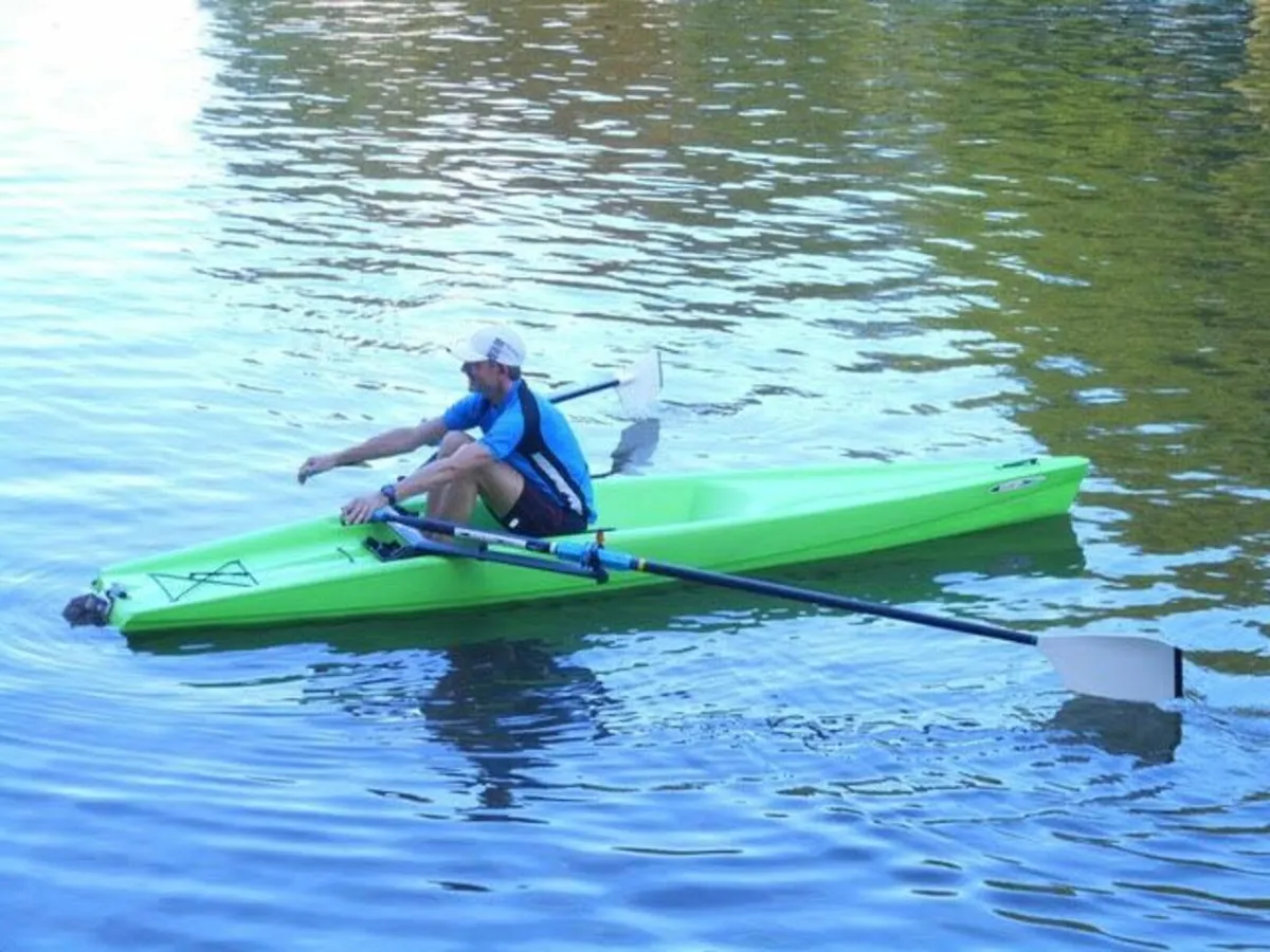 Glide Solo Rowing Scull (Kayaks Boats) - Image 1