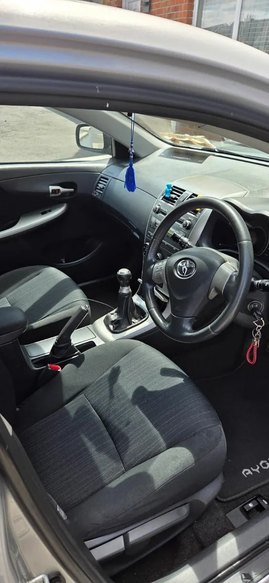 Toyota Corolla 2009 - Image 1