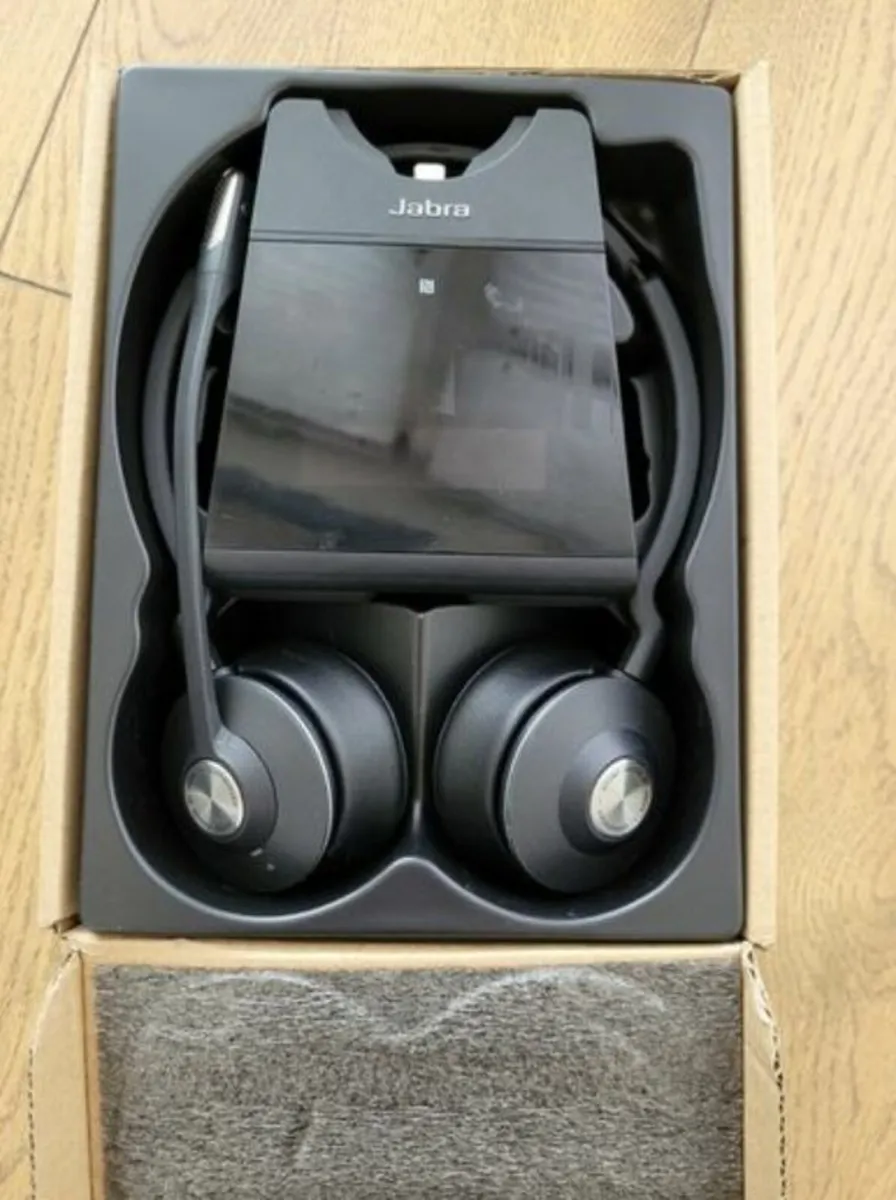 Jabra Engage 75 Headset - Image 1