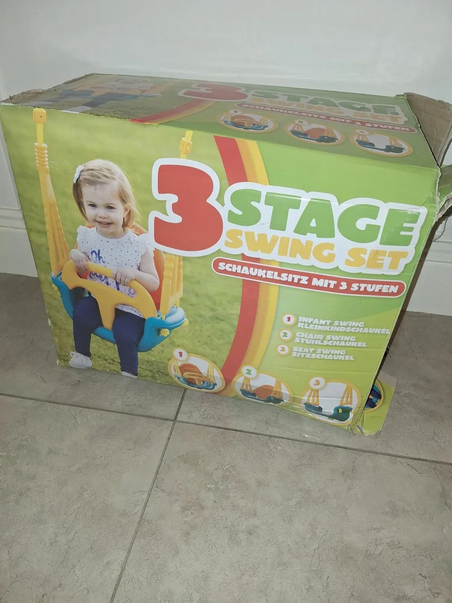 Doubles swing set & see saw with infant seat - Image 2