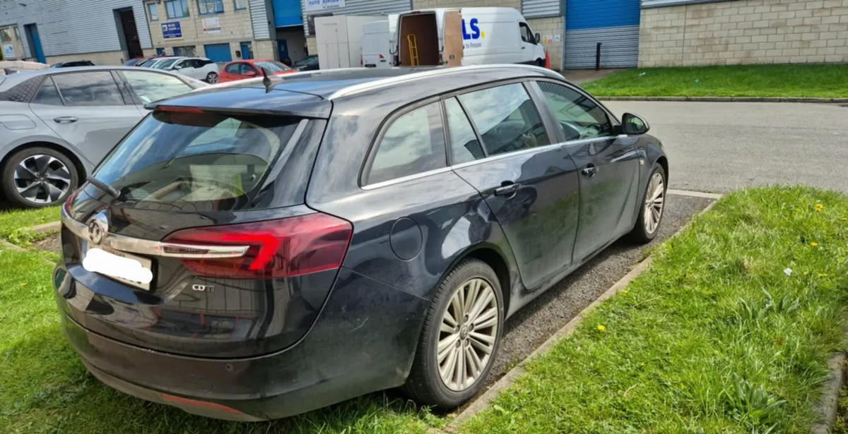 Vauxhall insignia estate 2.0 ctdi  NEW NCT - Image 2
