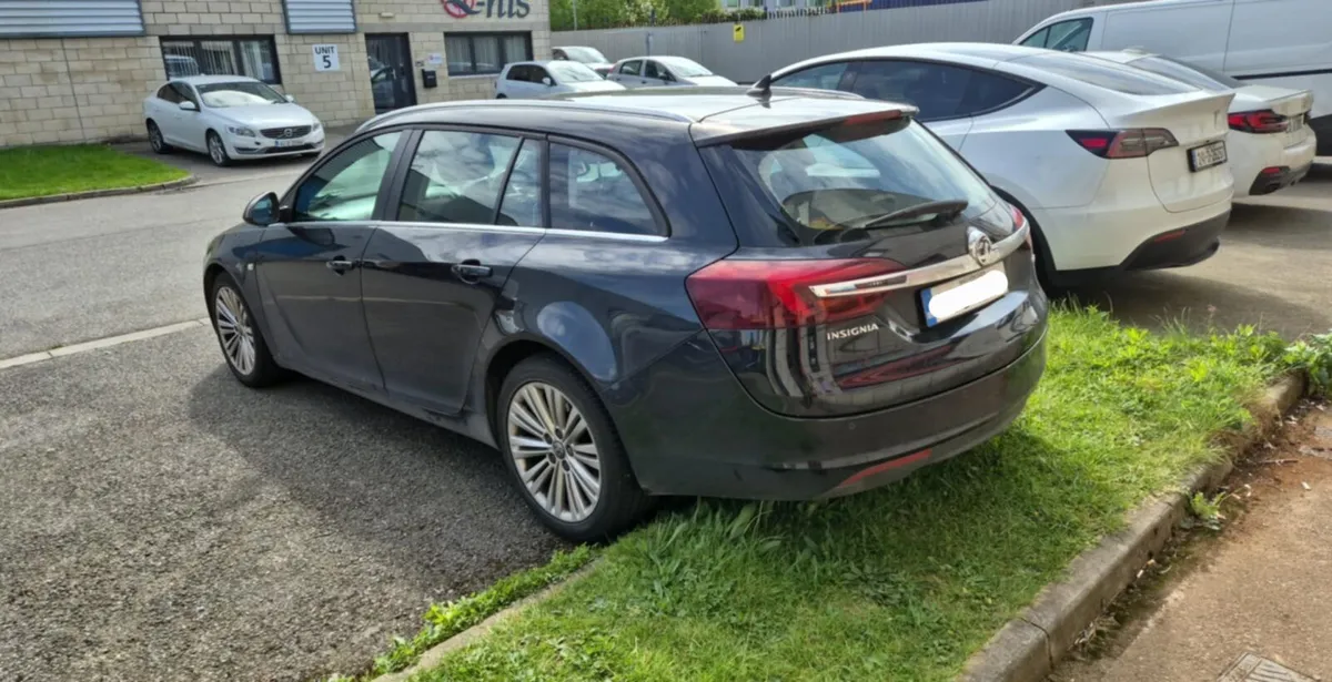 Vauxhall insignia estate 2.0 ctdi  NEW NCT - Image 3