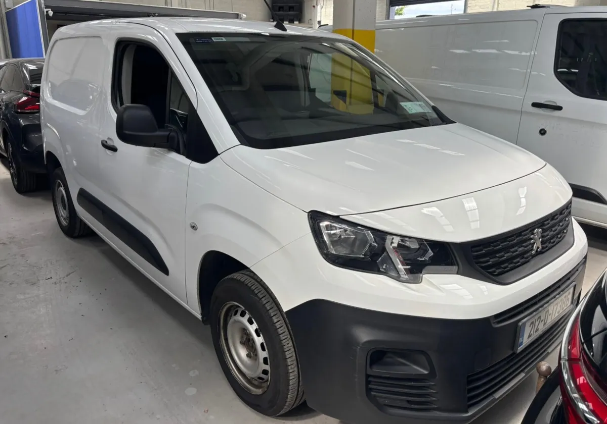 Peugeot Partner 2021 3  seater