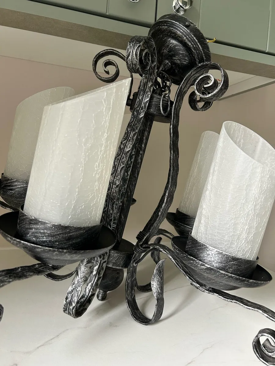 Iron light fitting - Image 4