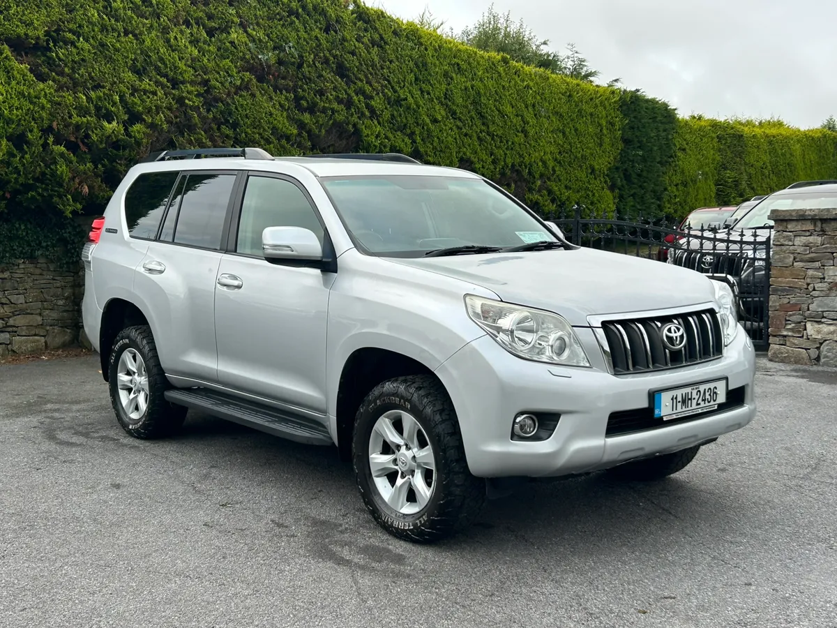 2011 Toyota Landcruiser Auto LWB 3.0 L - Image 1