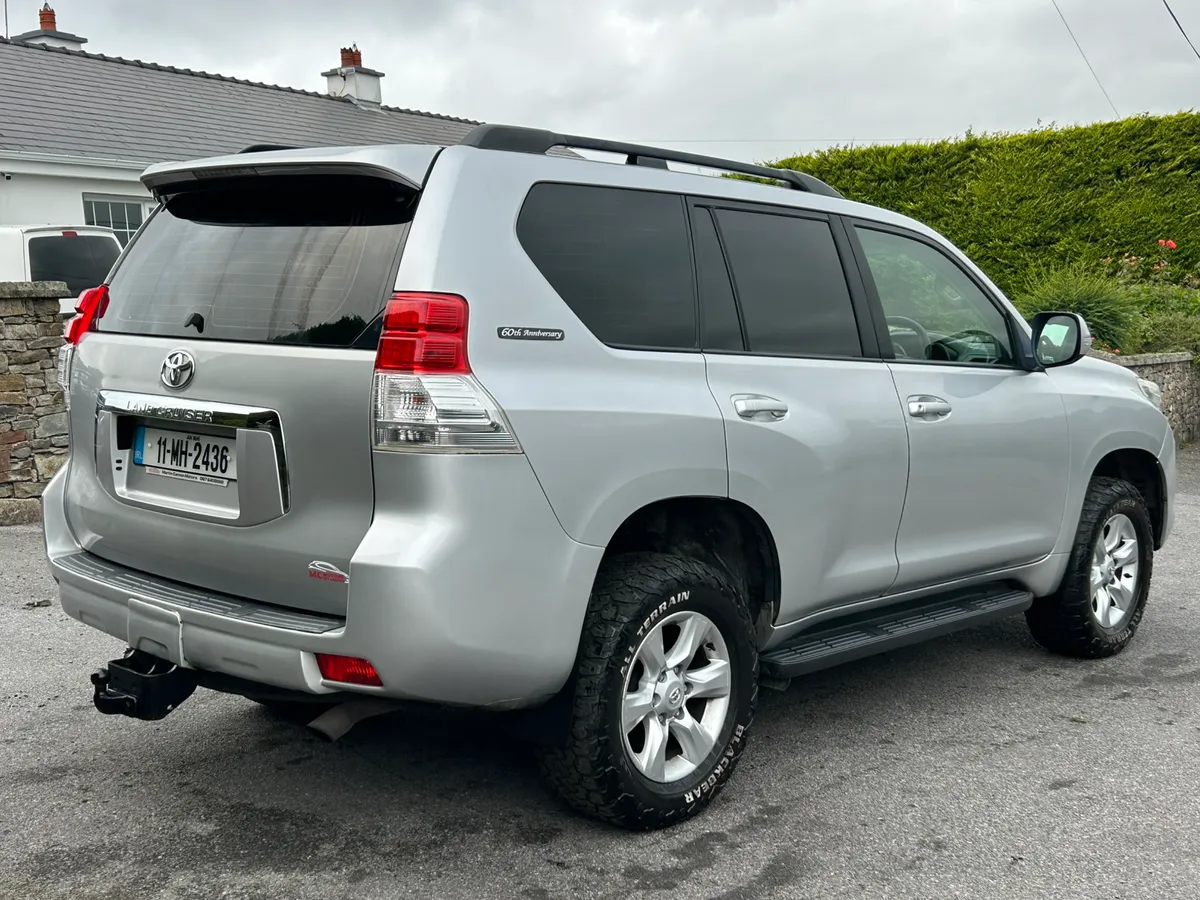 2011 Toyota Landcruiser Auto LWB 3.0 L - Image 2