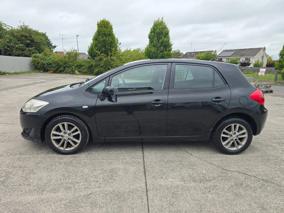 Toyota Auris 2008 - Image 4