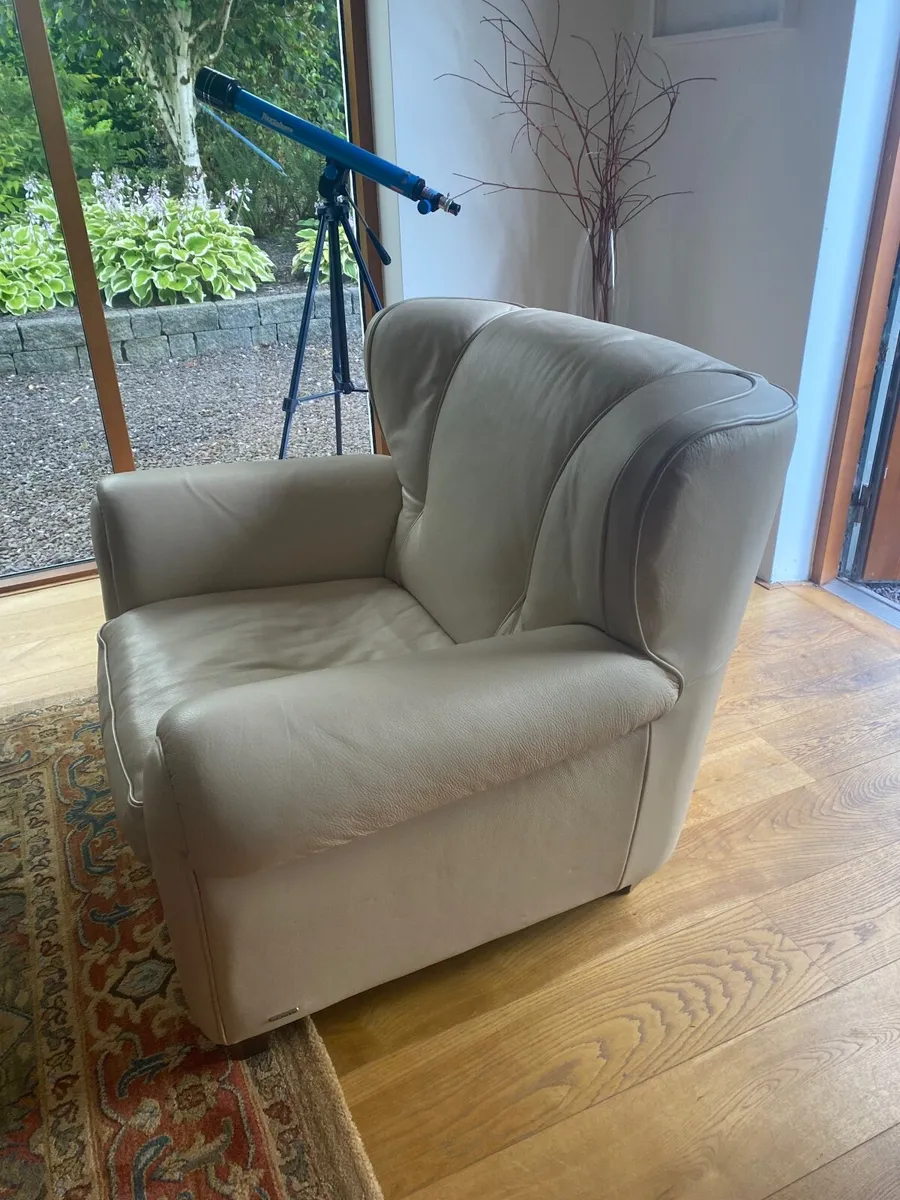 Leather armchair - Image 2