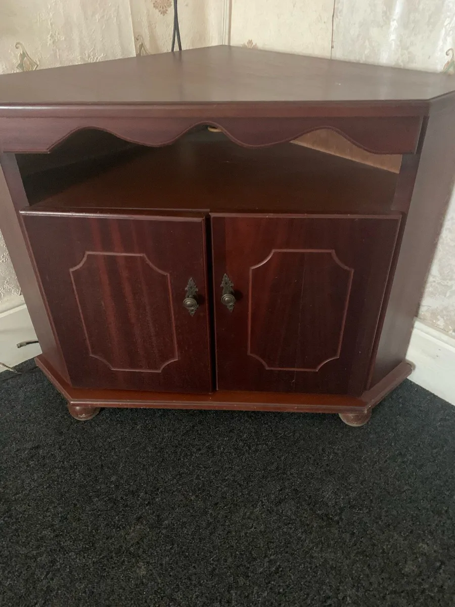 Bedroom furniture - Image 1