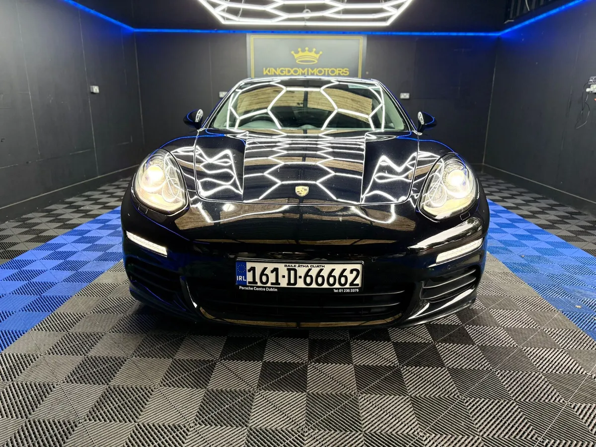Porsche Panamera S,3.0 petrol-hybrid,SUNROOF - Image 4