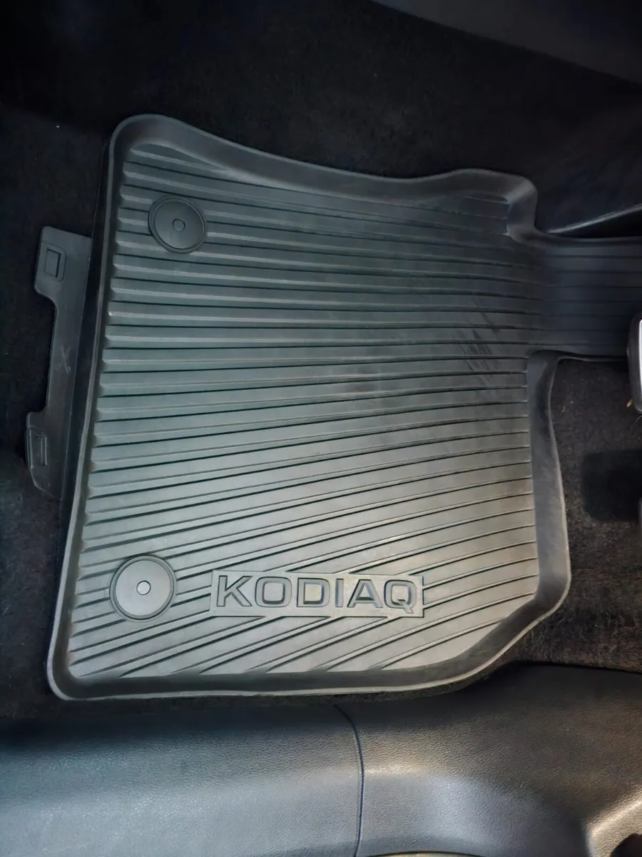 Skoda Kodiaq Car Mats- Genuine Skoda - Image 3