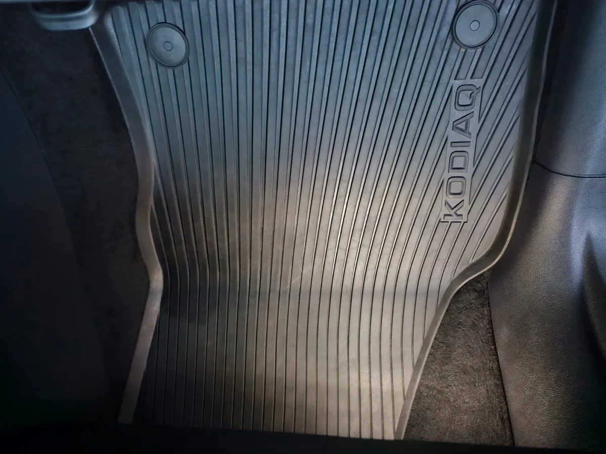 Skoda Kodiaq Car Mats- Genuine Skoda - Image 4